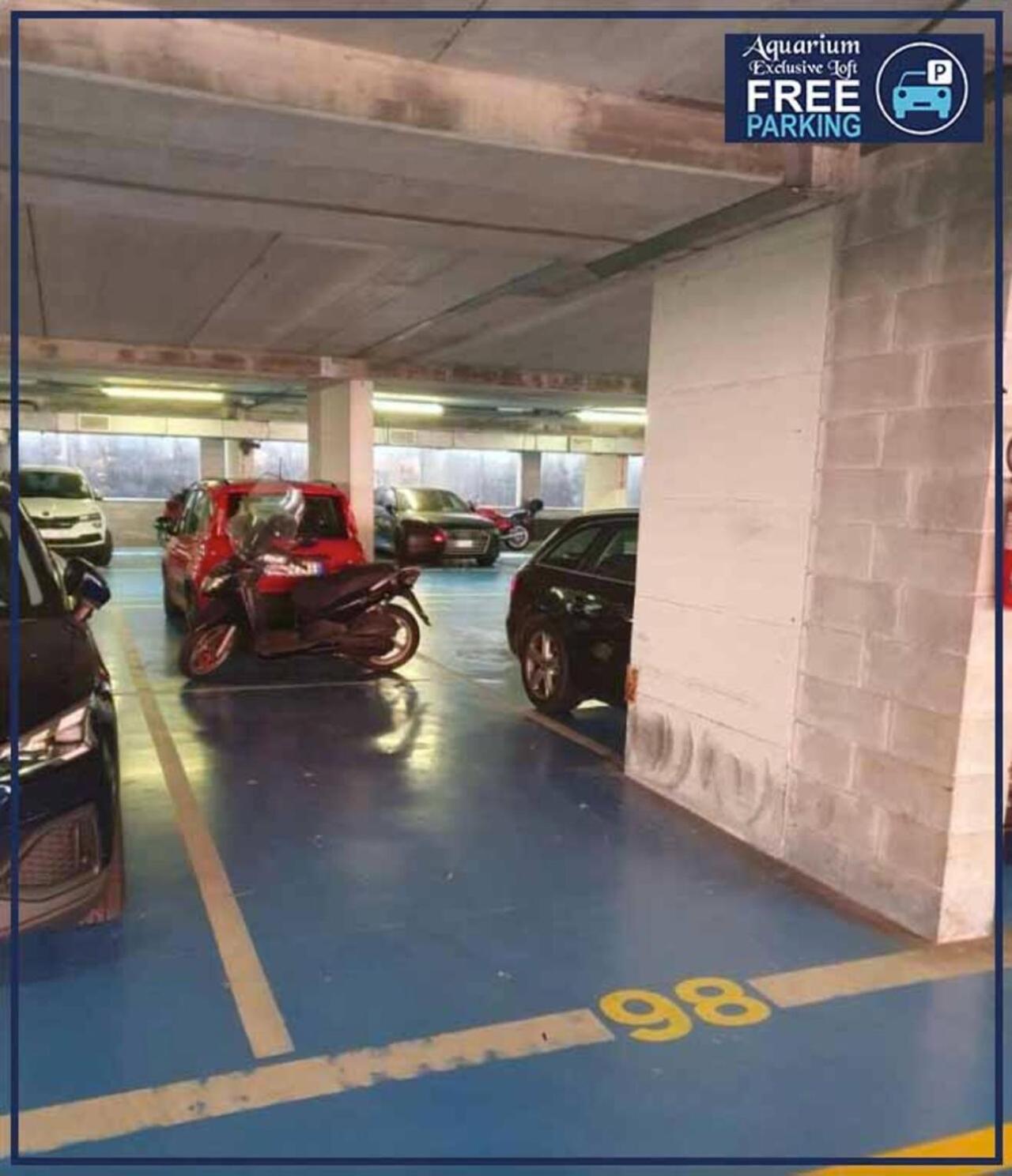 Aquarium Exclusive Loft - Private Parking Apartamento Génova Exterior foto